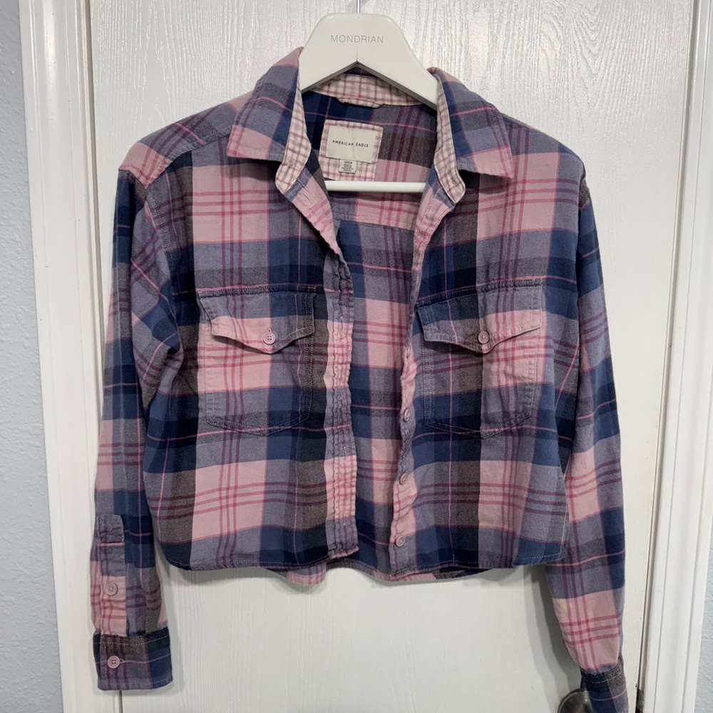 American Eagle cropped flannel